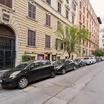 New Vatican Big Apartment - Romedreamhome