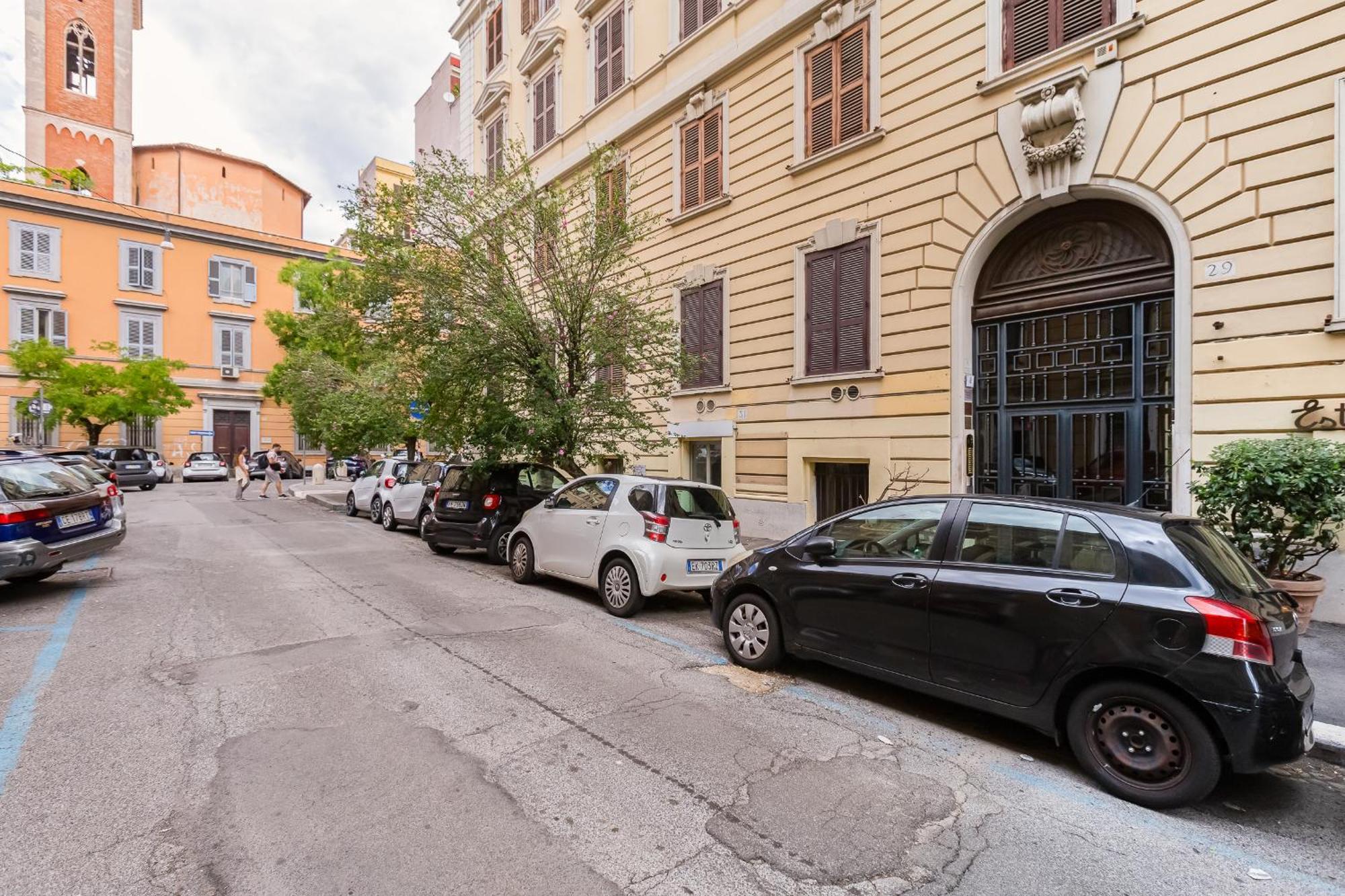 New Vatican Big Apartment - Romedreamhome * Rome