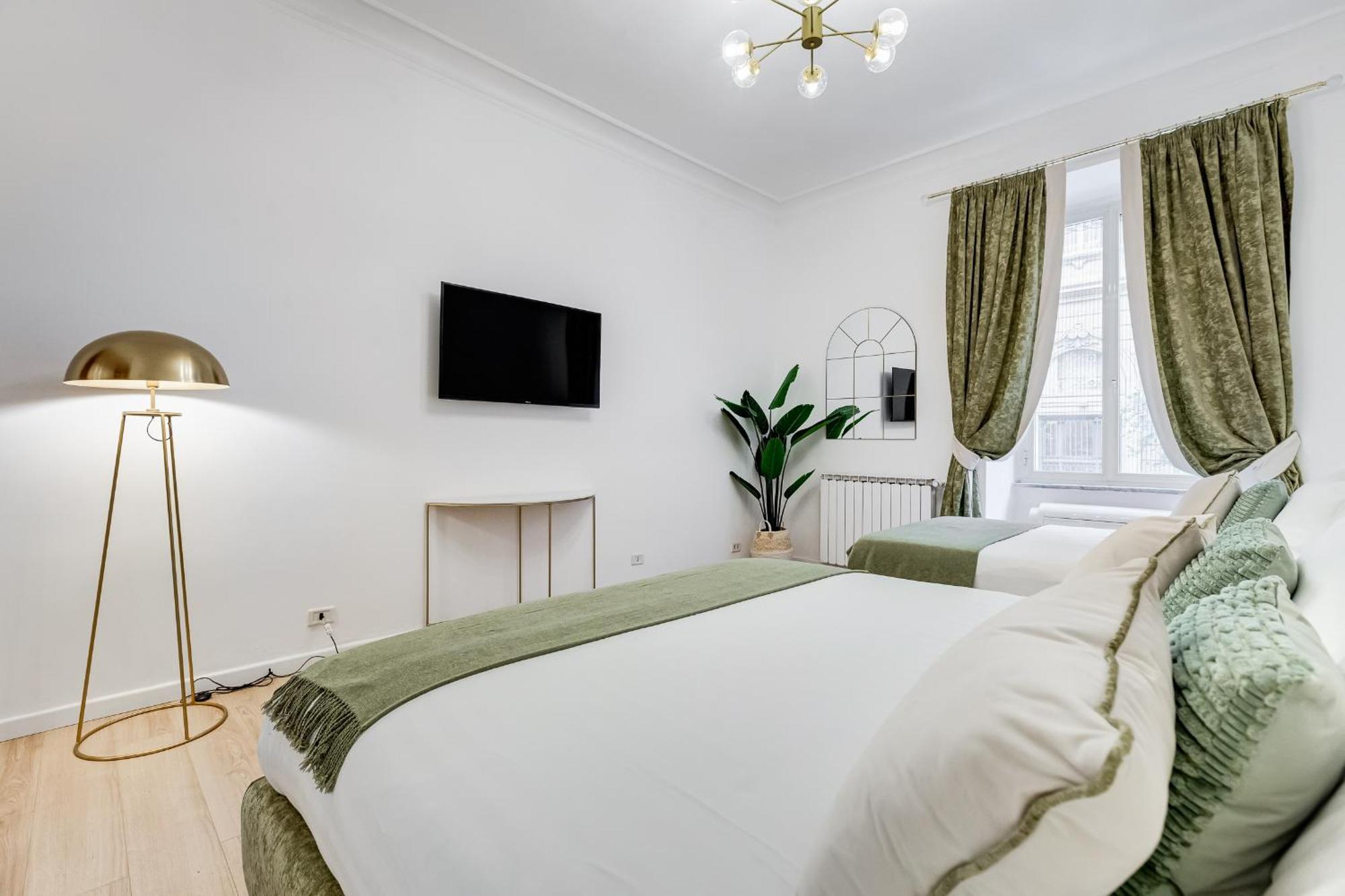 New Vatican Big Apartment - Romedreamhome